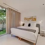 House - Modern In Tenerife, Spain
