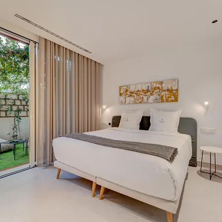 House - Modern In Tenerife, Spain